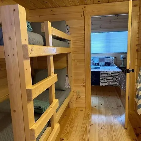 Get-Away Cabin In Surf City W Loft And Parking